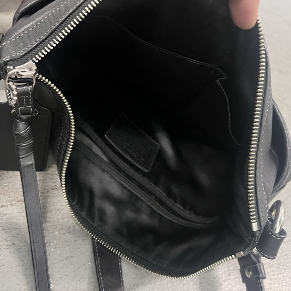 Coach Park A1357 F19726 Black Leather Medium Shoulder Crossbody Handbag Purse - Picture 8 of 9